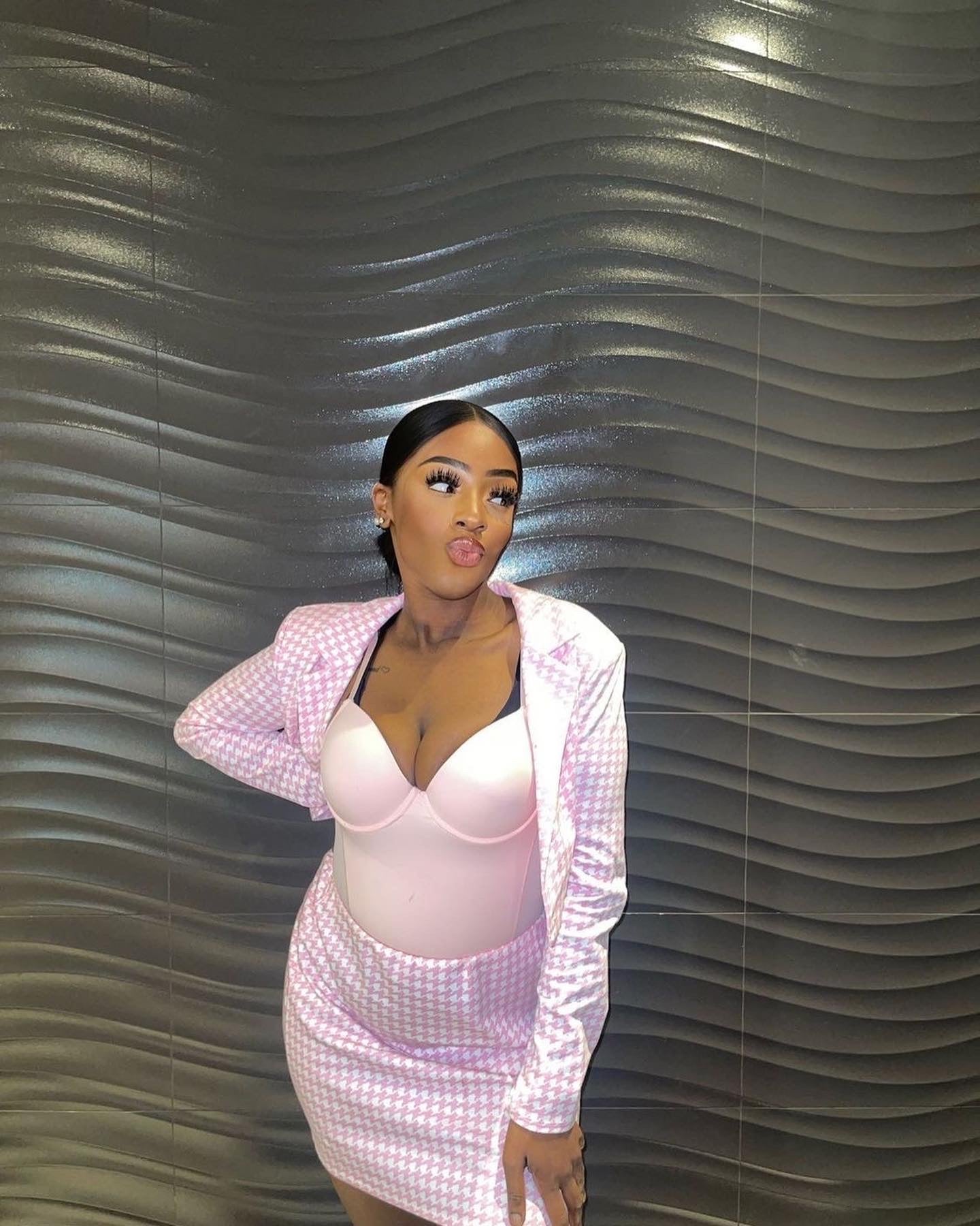 Push up body Pink * PRE ORDER*